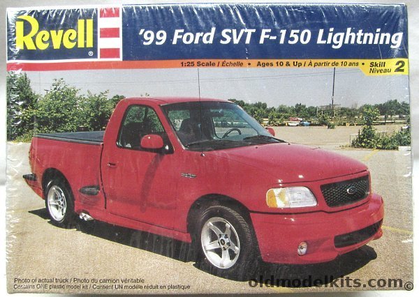 Revell 1/25 1999 Ford SVT F-150 Lightning, 85-7665 plastic model kit